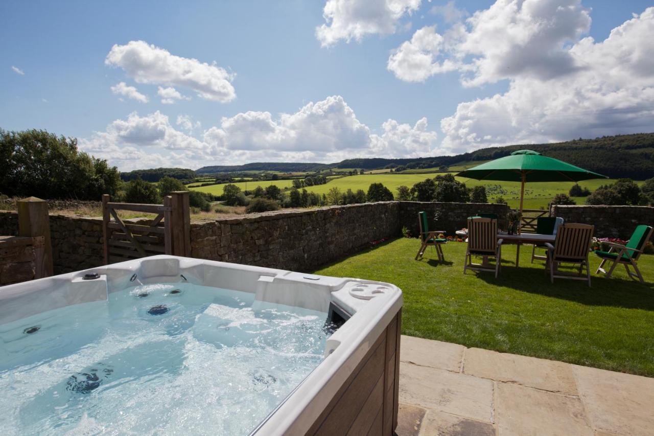 Thirley Cotes Farm Cottages Scarborough Exterior foto